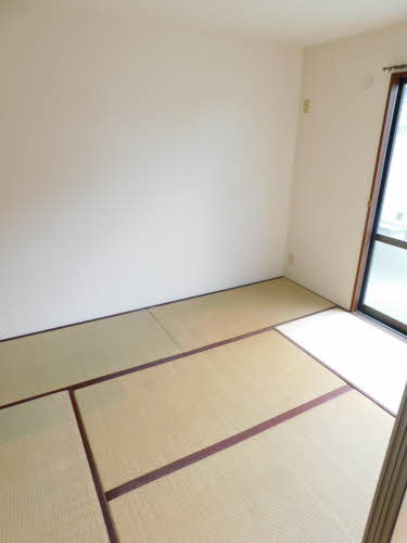 アーバンハイツ三日月　Ｂ棟　＊＊ B0102号-14