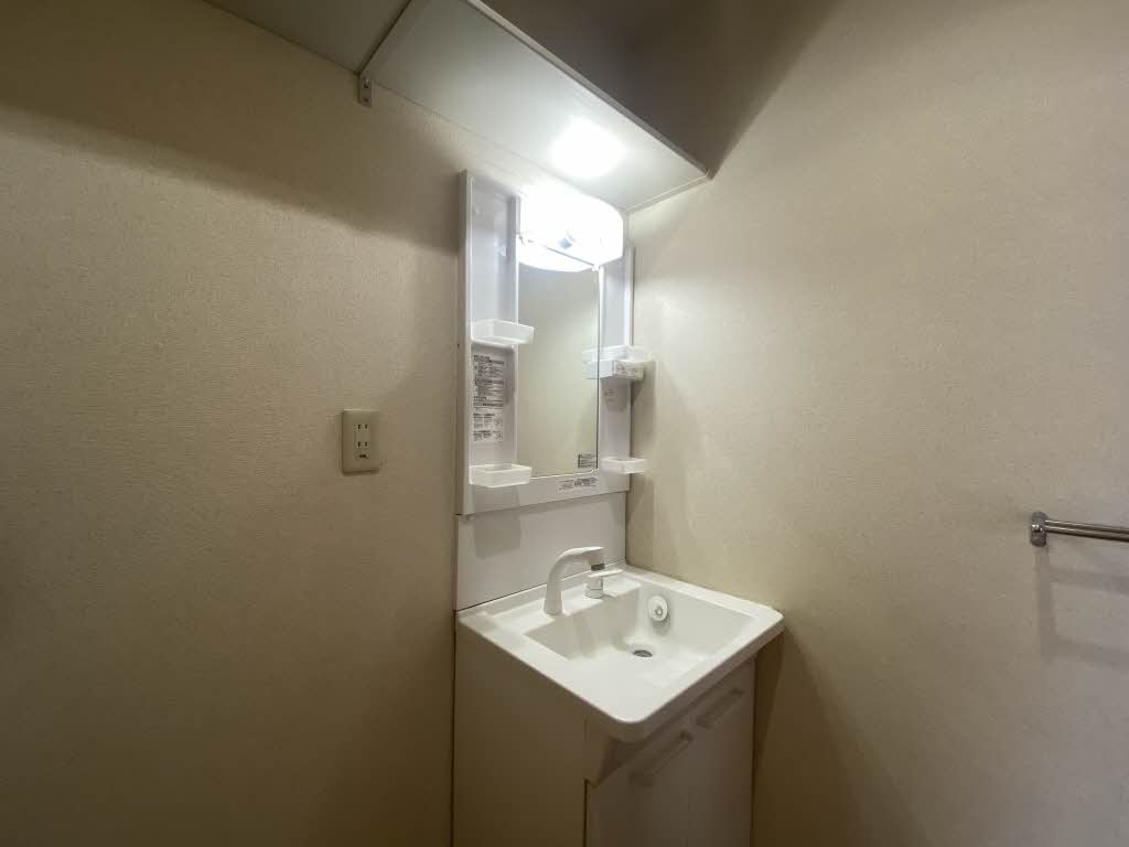 ビブレ田原　Ｂ棟　＊＊ B0102号-5