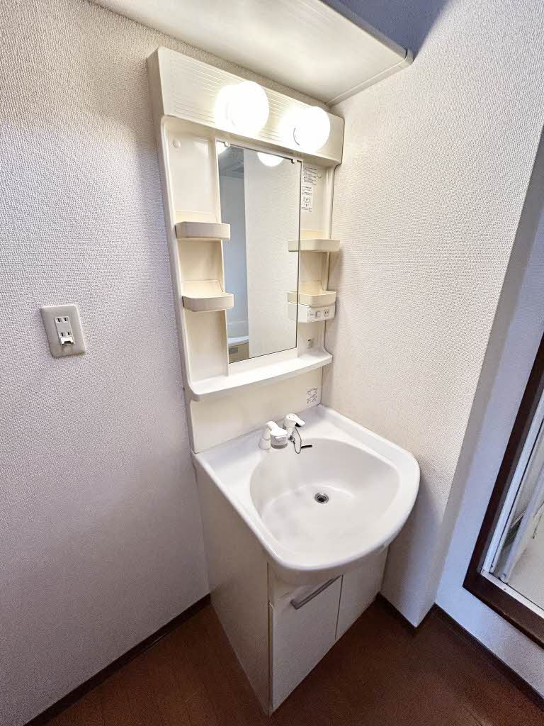 グレースハイム　Ｂ棟　＊＊ B0203号-9