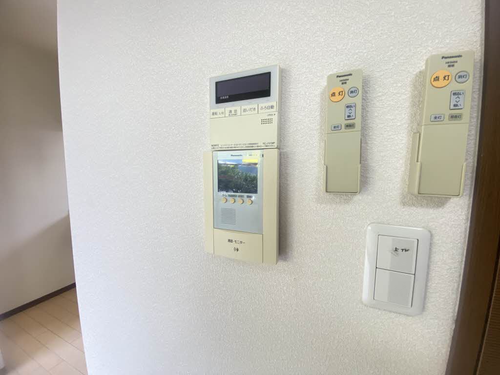 グリンヴェル　Ｂ棟　＊＊ B0101号-11