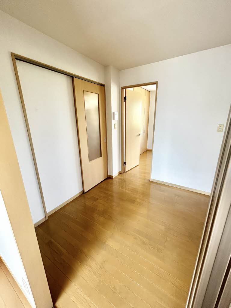 ラ・プラス神野　Ｂ棟　＊＊ B0202号-14