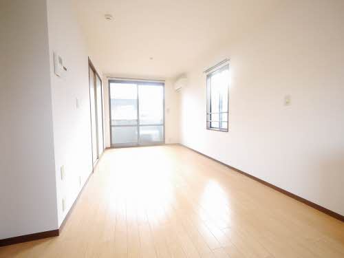 ディアス古屋敷　Ⅱ　＊ A0206号-2