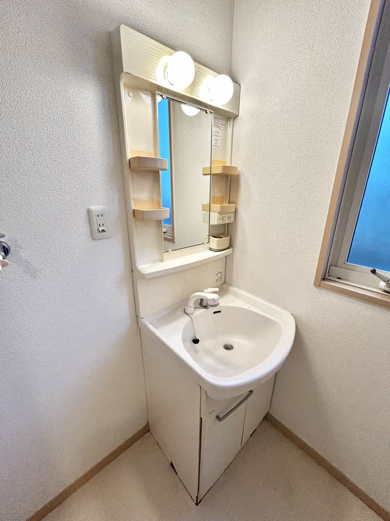 ロイヤルコート・ニシムラ　＊＊ A0101号-10