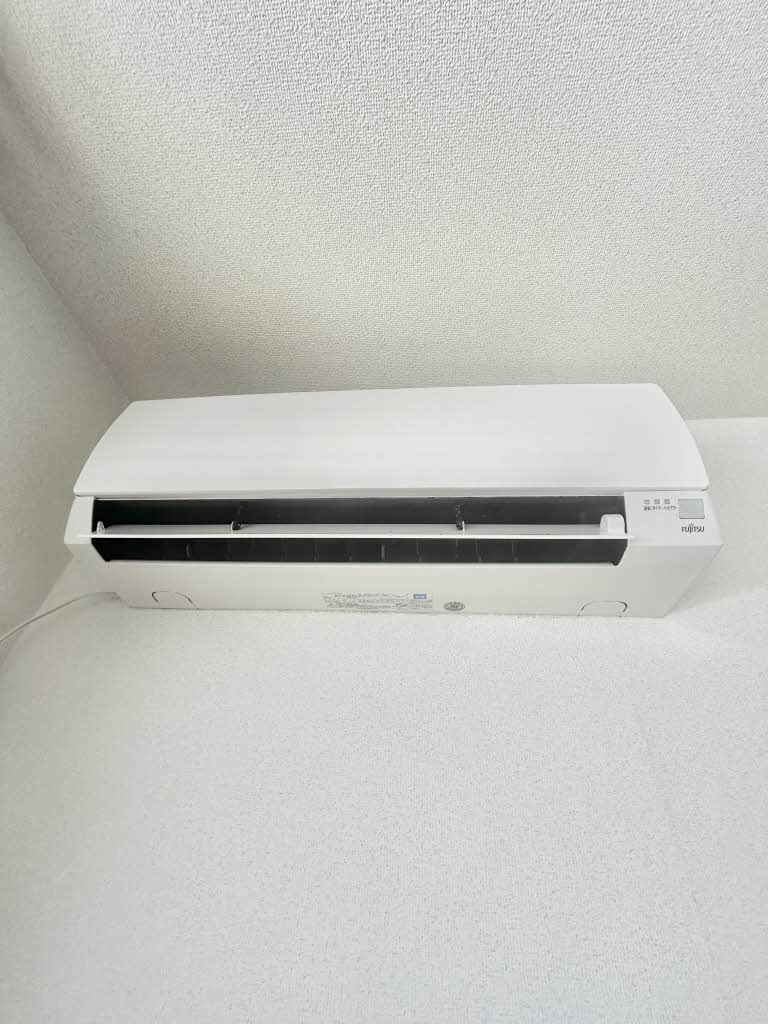 ウエスト・ヴィレッヂ　Ｃ棟　＊＊ C0102号-11