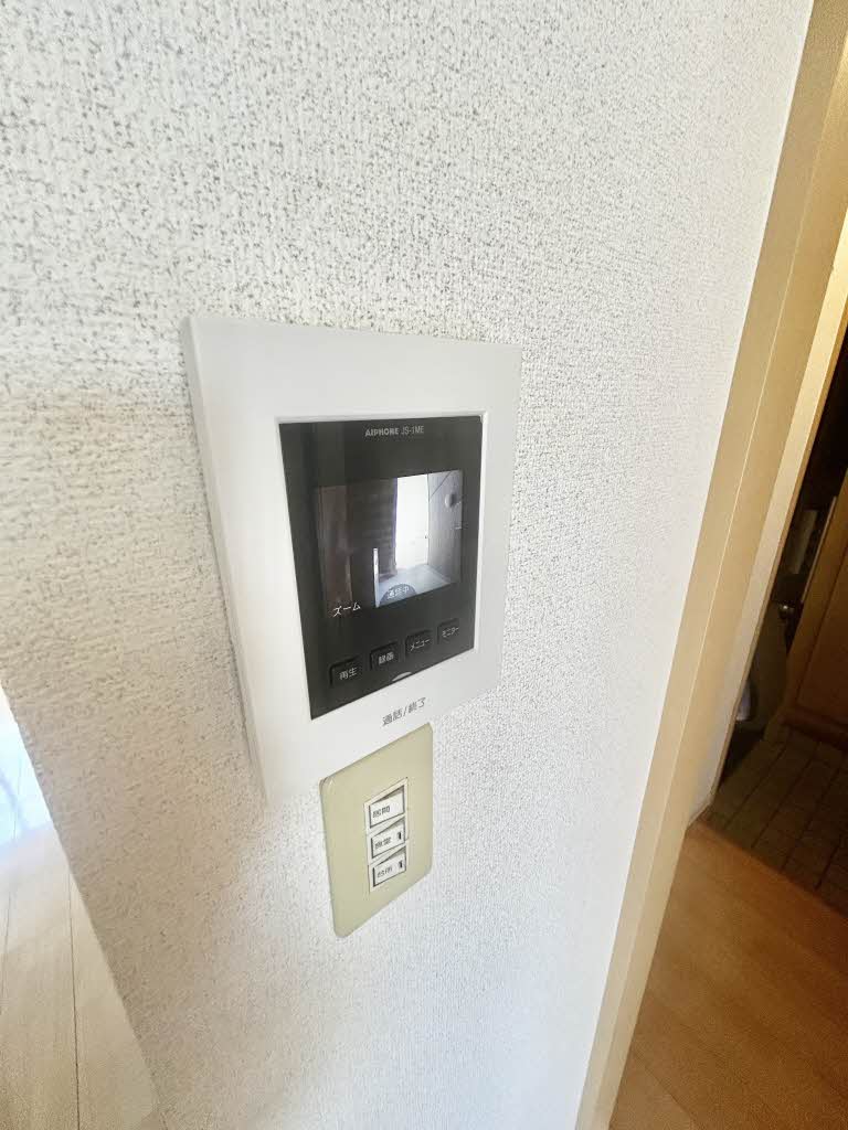 ウエスト・ヴィレッヂ　Ｃ棟　＊＊ C0102号-12