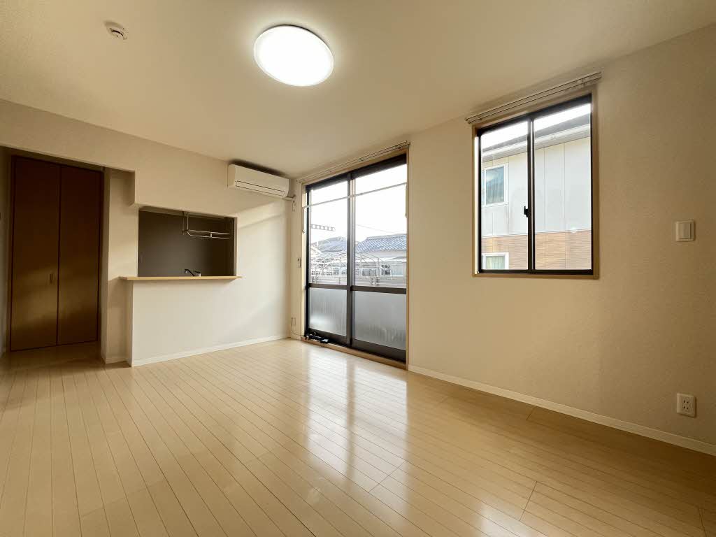 フォーレス’０３　＊ A0101号-2