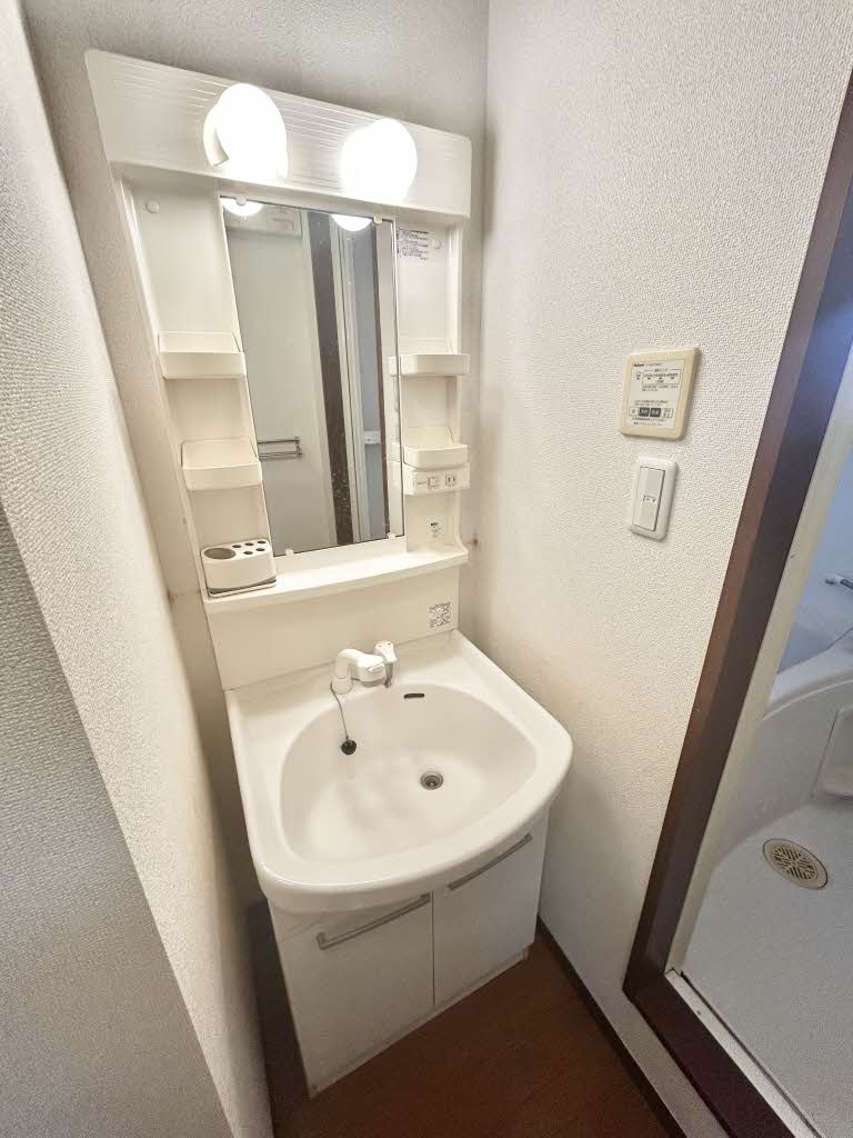 シャーメゾン綾　＊＊ A0101号-8