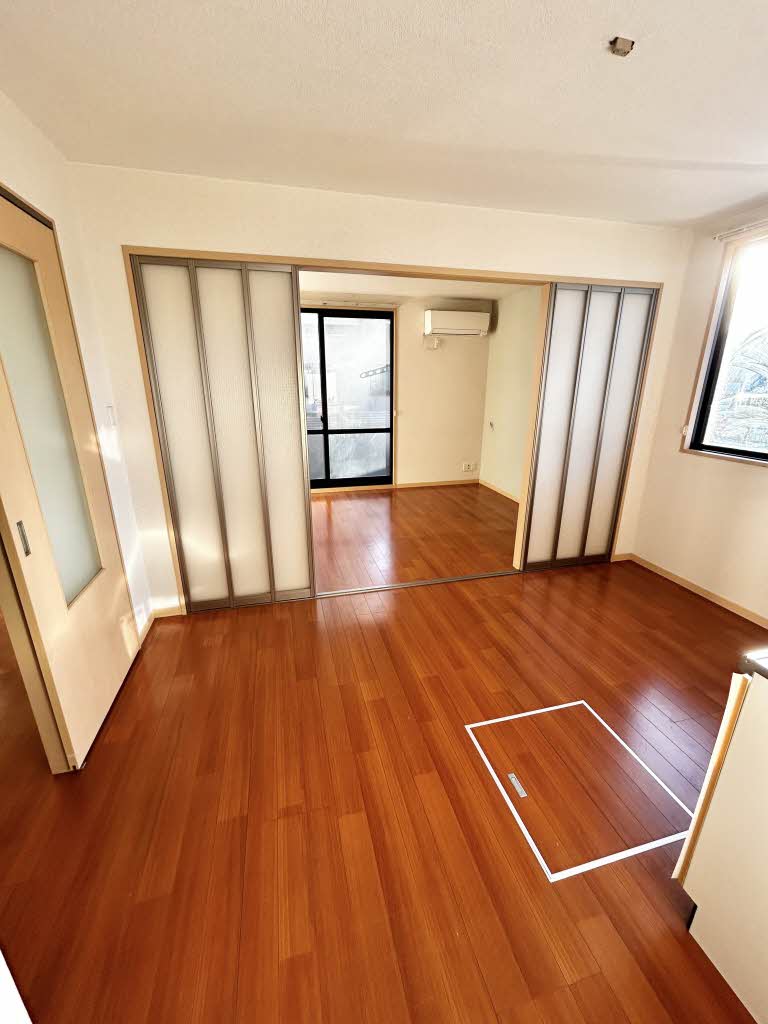 レグルス　Ⅱ棟　＊＊ B0102号-1