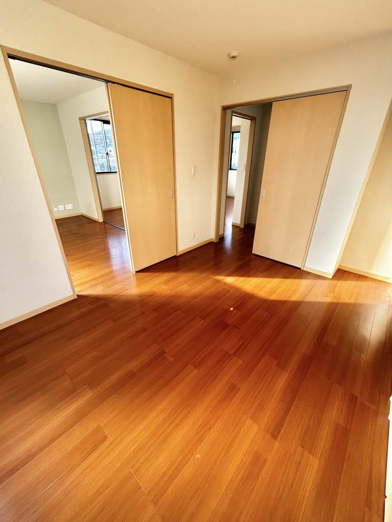 レグルス　Ⅱ棟　＊＊ B0102号-2