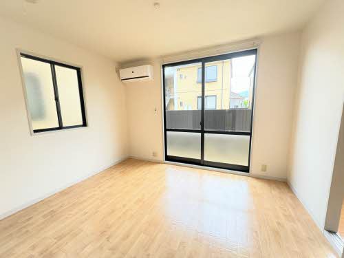 インペリアル・ロジュマン　Ｃ棟　＊＊ C0102号-2