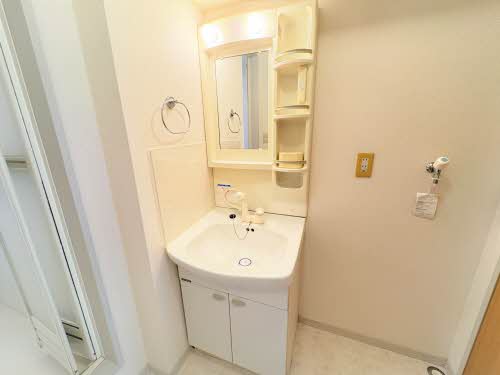 インペリアル・ロジュマン　Ｃ棟　＊＊ C0102号-13