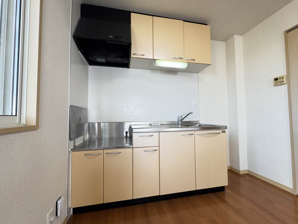 メイプルメゾン ** A0201号-3