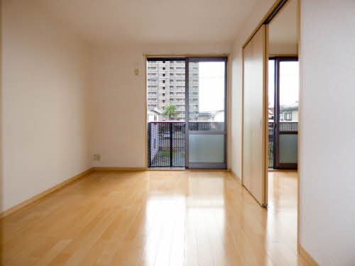 メゾン・ド・ルシオン　Ｂ棟　＊ B0202号-2