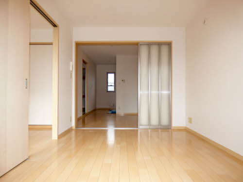 メゾン・ド・ルシオン　Ｂ棟　＊ B0202号-3