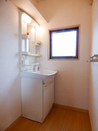 メゾン・ド・ルシオン　Ｂ棟　＊ B0202号-12