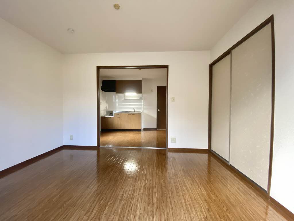 マイフローラ　Ｂ棟　＊ B0101号-2