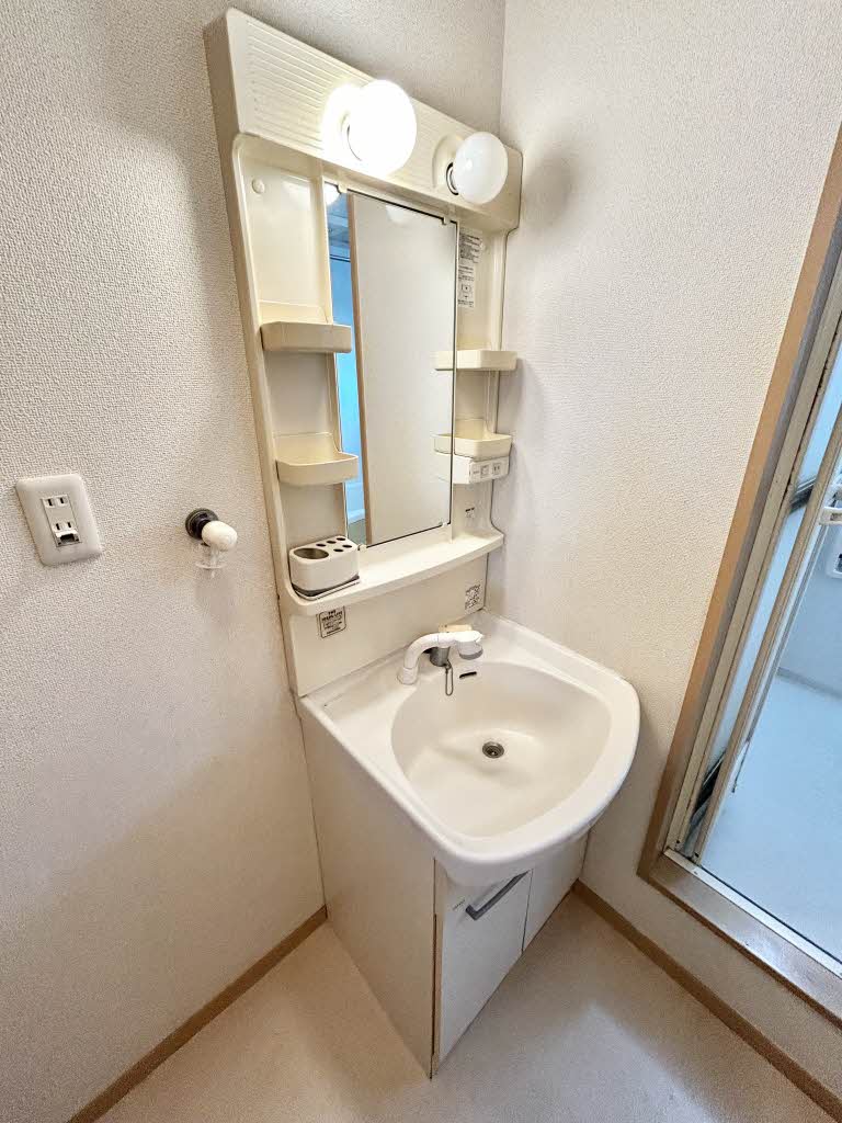 エクセレント川副　Ｂ棟　＊＊ B0201号-8