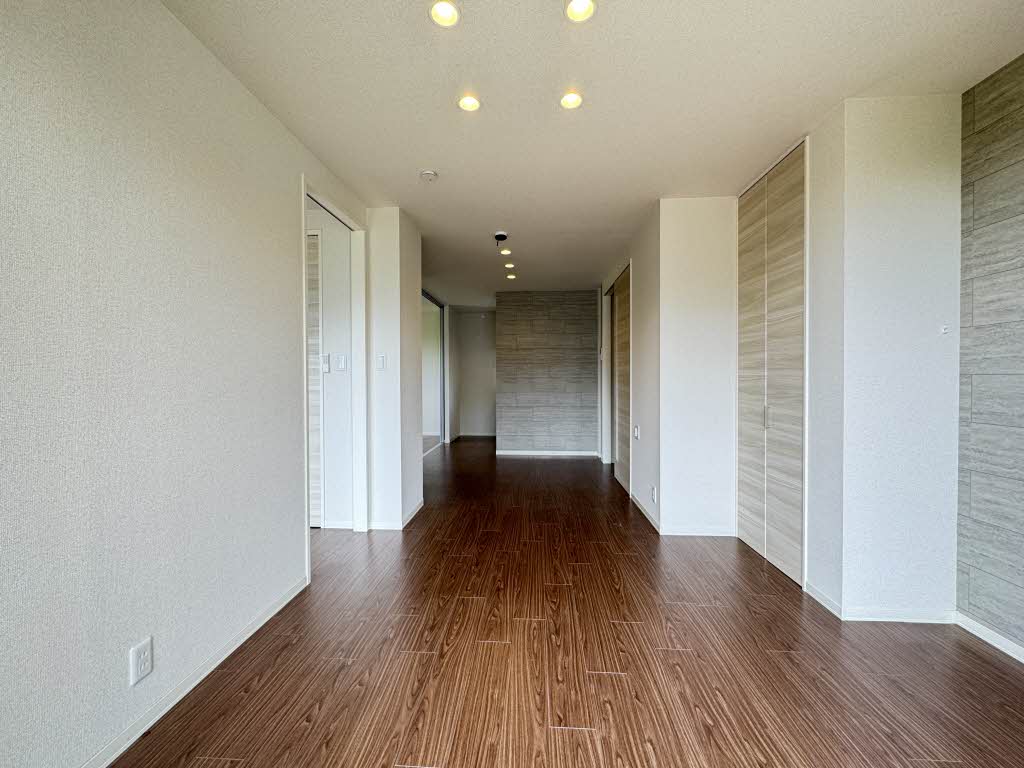 コンフォール川原田　Ｅ棟　＊ E0101号-1