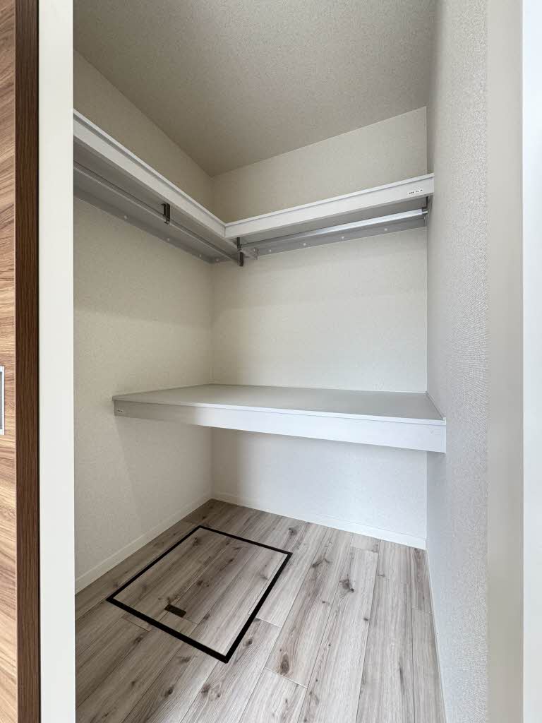 コンフォール川原田　Ｄ棟　＊ D0102号-9