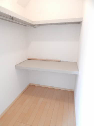 メゾン・ド・カメリア　Ｂ棟　＊ B0201号-11