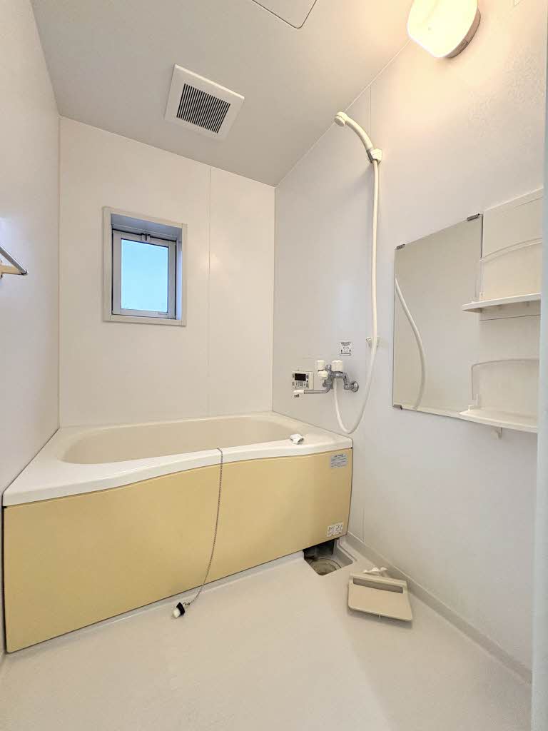 ブルーハイム・彩　Ｃ棟　＊ C0101号-4