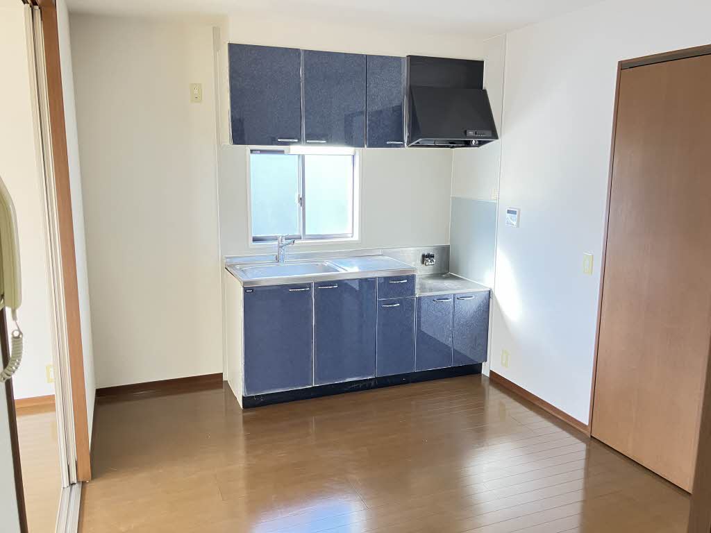 メゾン　リヴィエール　Ｂ棟　＊ B0202号-3