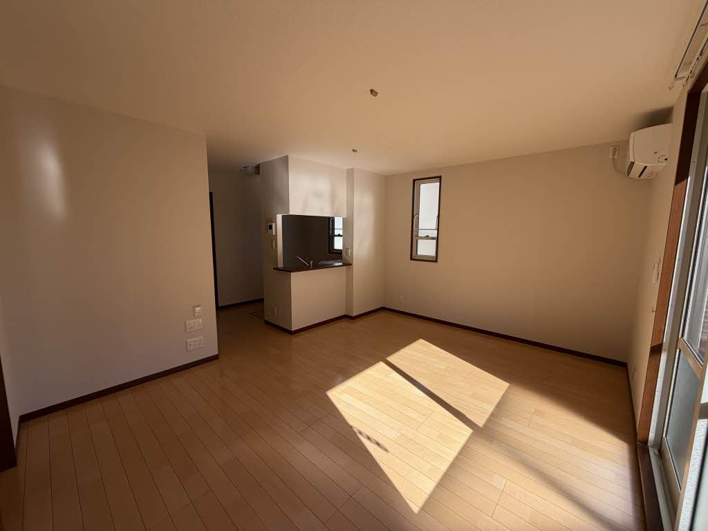 プリムローズ　ヤヒロ　Ｂ棟　＊＊ B0102号-2