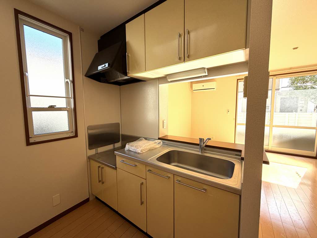 プリムローズ　ヤヒロ　Ｂ棟　＊＊ B0102号-4