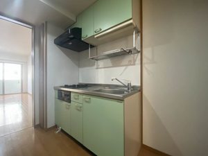 アネシス片野　＊＊ A0203号-3