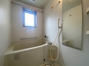 アネシス片野　＊＊ A0203号-4