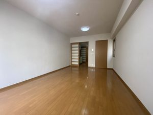 アネシス片野　＊＊ A0203号-7