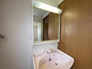 アネシス片野　＊＊ A0503号-5