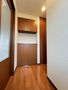 シャイニー・ウイング　Ｂ棟　＊＊ B0102号-9