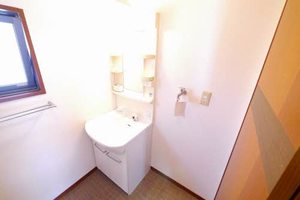 ユタカの里　Ｂ棟　＊ B0201号-8