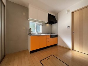 ストーク　２番館　Ｂ棟　＊＊ B0101号-3