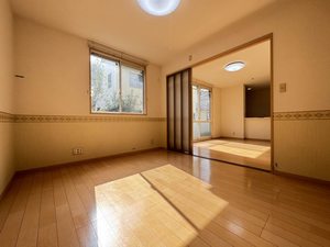 ディアス今泉　＊＊ A0102号-9