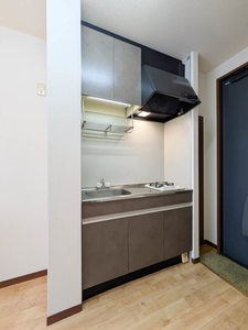 アヴァンツァーレ浦田　＊＊ A0201号-3