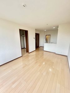 リバーサイドＴ　Ｂ棟　＊＊ B0202号-2