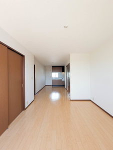 クレイン・ウイング　Ｃ棟　＊＊ C0201号-2