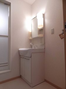 コンフォールハイム　Ｂ棟　＊＊ B0202号-7