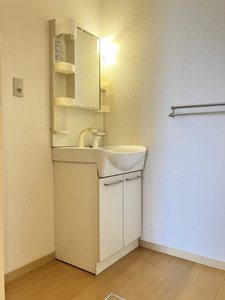 コンフォールハイム　Ｃ棟　＊＊ C0102号-7