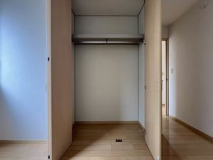 ＥＬＬＥ　ＧＡＲＤＥＮ　Ⅱ　Ｂ棟 B0102号-8