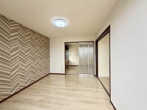 ホルサムコート　Ｂ棟　＊＊ B0201号-7