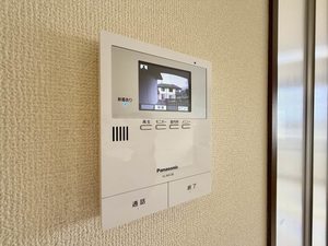 ホルサムコート　Ｂ棟　＊＊ B0201号-10