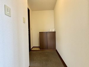 ホルサムコート　Ｂ棟　＊＊ B0201号-12