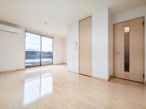 ラビアンローズⅢ　Ｂ棟　＊＊ B0102号-2