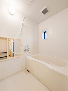 ラビアンローズⅢ　Ｂ棟　＊＊ B0102号-7