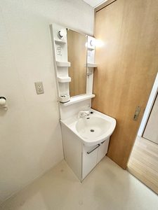 アベニュー大財　＊＊ A0103号-8