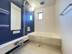 シャーメゾンＨＩＫＡＲＩ　＊＊ A0103号-4