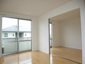 サクラージュⅡ　Ｂ棟　＊＊ B0101号-4